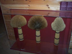 the bottoms of the sheaves are tightly banded, but the tops open up like elaborate afro-style hairdos showing the individual stalks of grain