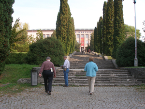 One our way to the museum