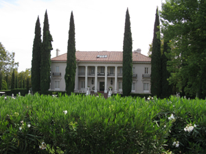 The Grand Island Mansion